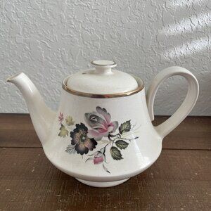 Tea pot  Arthur Wood Sandon Vintage Teapot Pink White Rose England